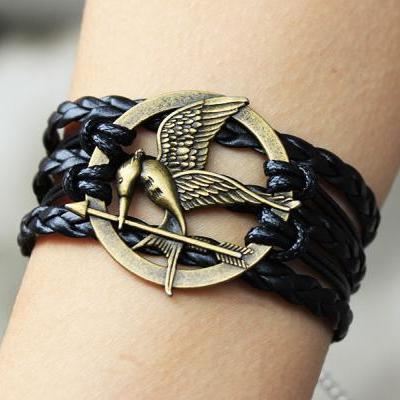 Mockingjay pin bracelet,Black,leather bracelet,Hunger games bracelet,hipster jewelry,Fashion charm bracelet,Braided Bracelet,catching fire bracelet